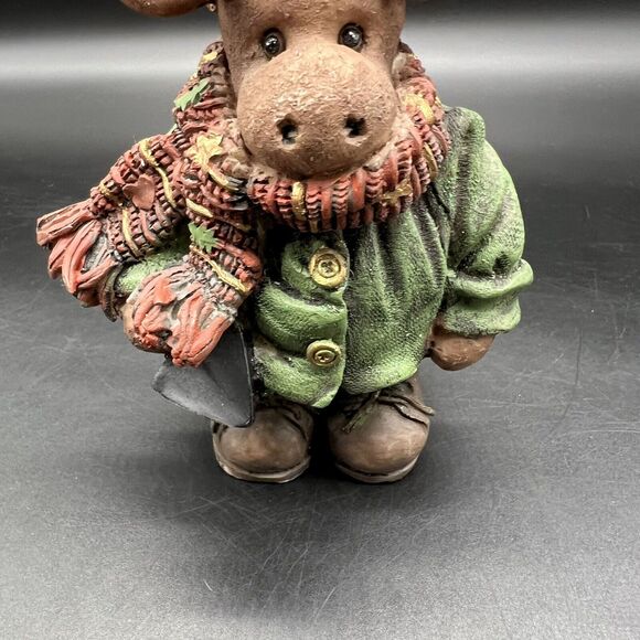 Jubilee Giftware Christmas Moose Hat Scarf Pet Figurine 5" Glitter - Picture 3 of 12